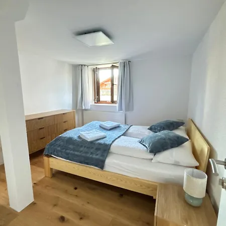 Liftside Terrace Retreat Modern & Cozy Lejlighed *