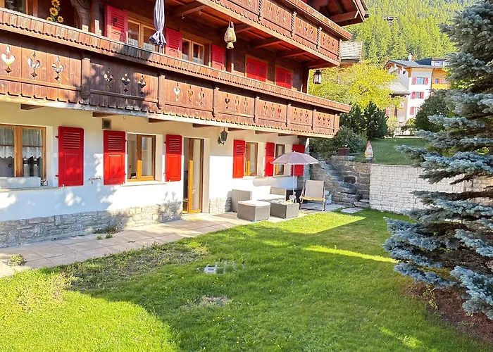 Liftside Terrace Retreat Modern & Cozy Apartamento